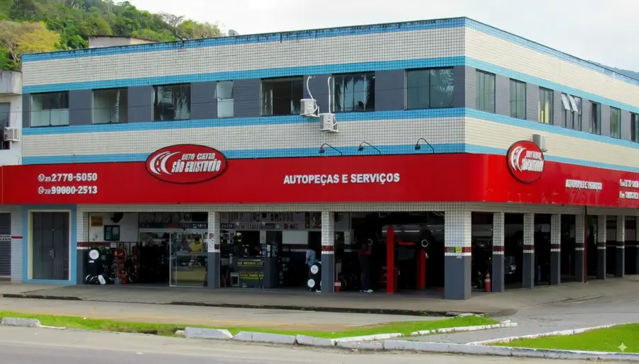 Fachada do Auto Center São Cristóvão em Silva Jardim